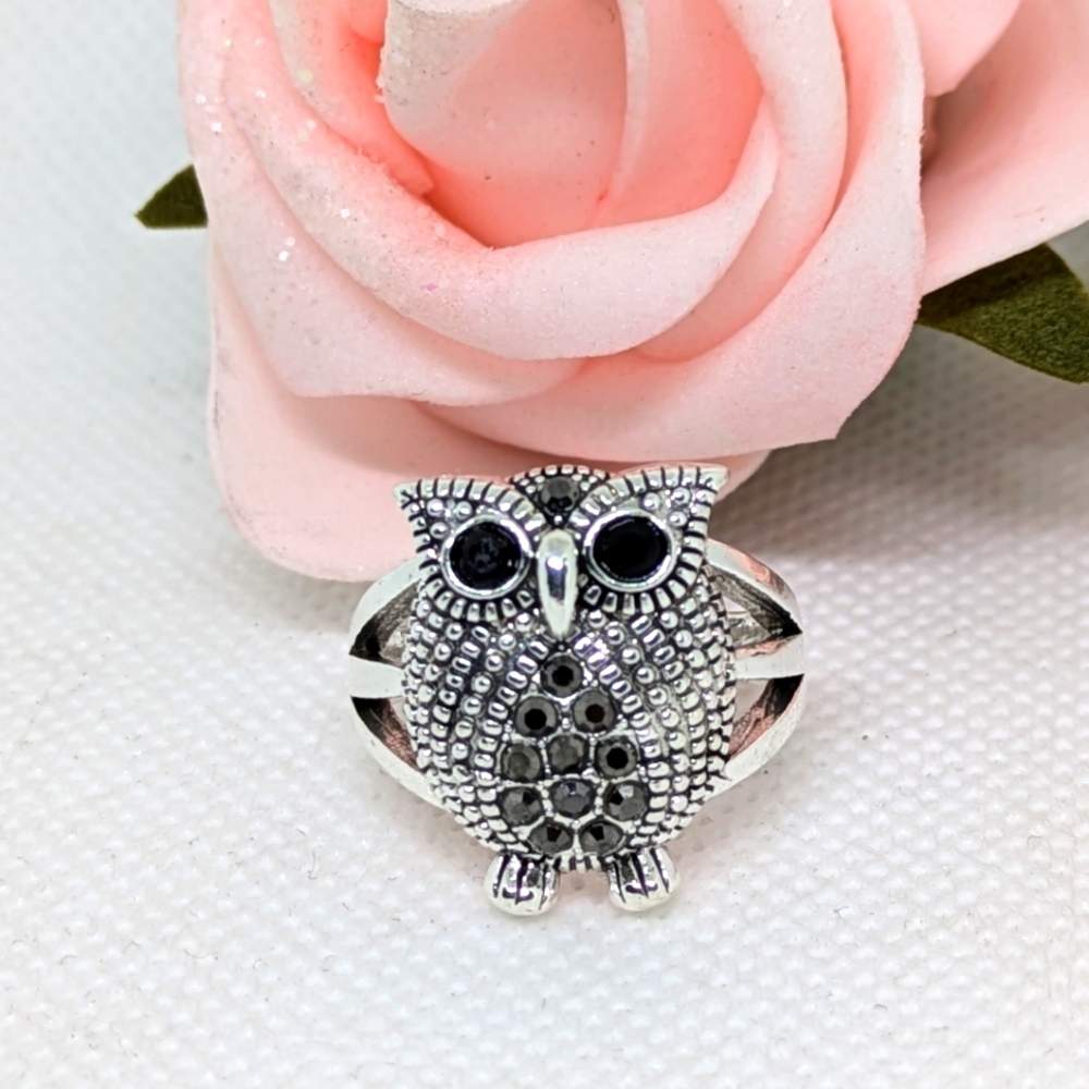 Owl Cocktail Ring New Silver Tone Size 9 Bohemian Nature Birds
